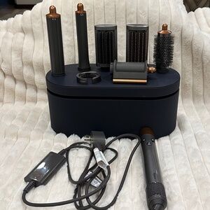 Dyson Airwrap Complete Styler